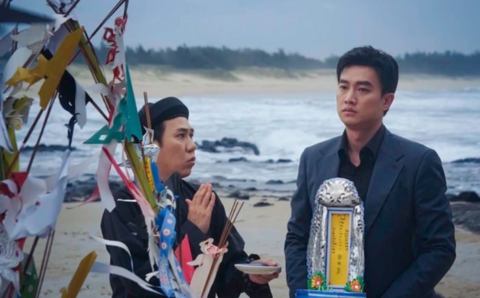 Kịch bản nhiều nút thắt và thế giới showbiz chưa đủ thuyết phục được xem là những điểm hạn chế của Ốc Mượn Hồn. Ảnh: ĐPCC.