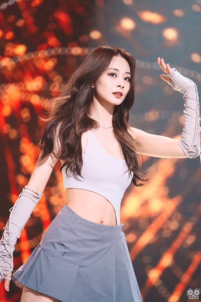 Tzuyu (TWICE) rời JYP Entertainment sau 11 năm Ảnh 2