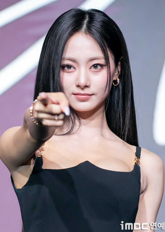 Tzuyu (TWICE) rời JYP Entertainment sau 11 năm Ảnh 1