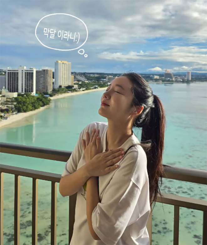 Nữ diễn viên Moon Ji In khoe ảnh bước vào tháng cuối của thai kỳ.
