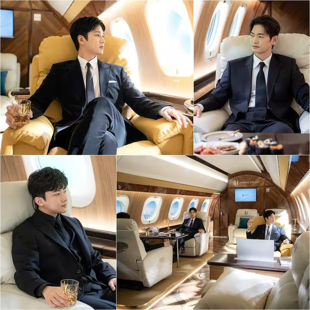Ahn Bo Hyun cùng dàn đồng đội khoe phong cách lịch lãm trong phim mới. (Nguồn: CHOSUN)