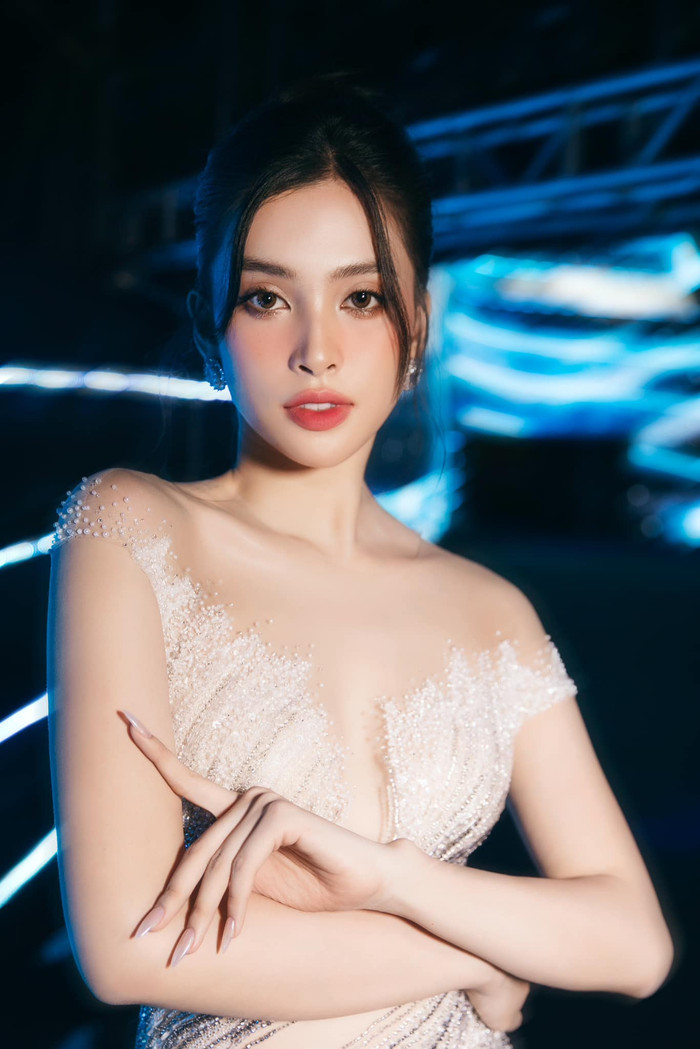 Theo chân Tiểu Vy, ngắm những con đường đẹp nhất Đà Nẵng theo từng mùa hoa Ảnh 1