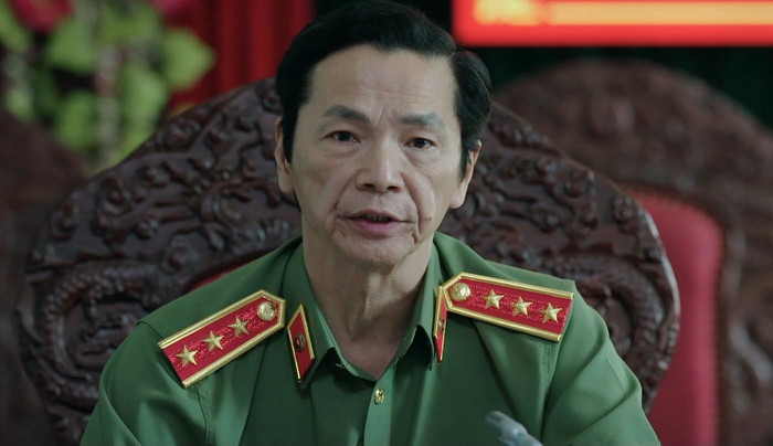 Khán giả tiếp tục dành nhiều lời khen cho NSND Trung Anh với hình tượng người lãnh đạo chính trực trong dòng phim chính luận của VTV. Ảnh: VTV.