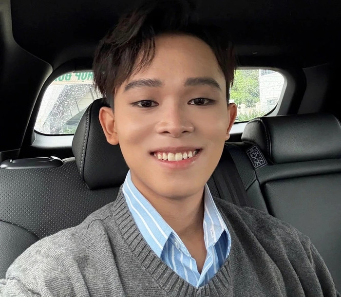 Ca sĩ Hồ Văn Cường.
