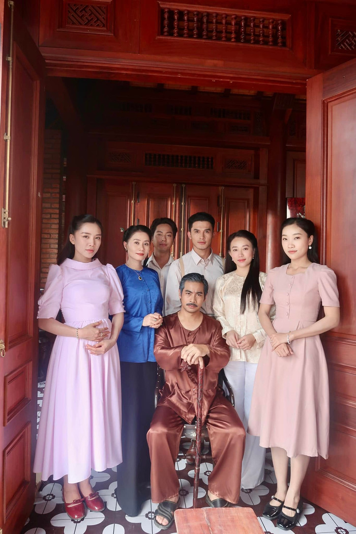 Khép lại sau gần hai tháng phát sóng, Nợ Đời Vay Trả chọn cái kết nhân văn.