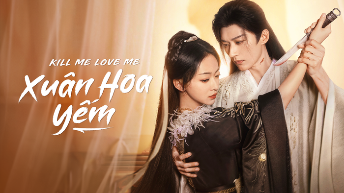 Điểm nổi bật của Xuân Hoa Yến là câu chuyện tình yêu được xây dựng trên nền tảng thù hận. Mộ Dung Cảnh Hòa bị mang tiếng là người ra lệnh thiêu rụi Thanh Châu, còn Mi Lâm là người sống sót duy nhất luôn nung nấu ý định báo thù. Khi tiếp cận mục tiêu, nàng dần nhận ra phía sau sự thật còn có những âm mưu lớn hơn. Phim gây ấn tượng bởi bầu không khí bi thương, những màn đấu trí và mối quan hệ phức tạp giữa hai nhân vật chính.