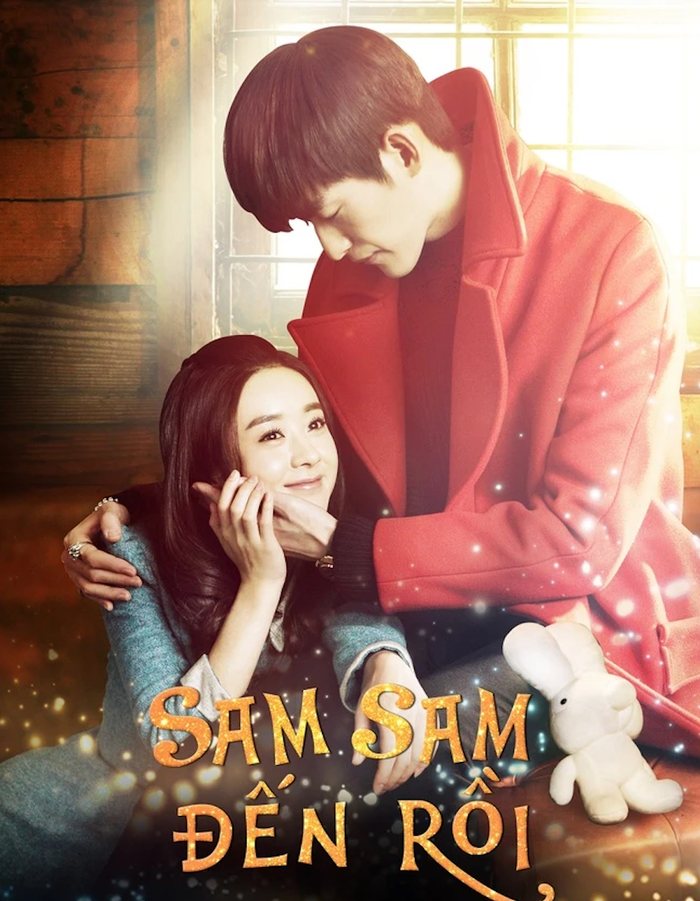 Chuyển thể từ truyện ngắn Sam Sam Đến Đây Ăn Nào của Cố Mạn, Sam Sam Đến Rồi kể về chuyện tình giữa cô nhân viên Tiết Sam Sam và chủ tịch tập đoàn Phong Đằng. Từ những bữa cơm được sắp xếp vì một sự tình cờ, hai người dần nảy sinh tình cảm. Không quá kịch tính nhưng nhờ sự hài hước, đáng yêu và gần gũi, bộ phim trở thành một trong những tác phẩm ngôn tình đô thị được yêu thích nhất.