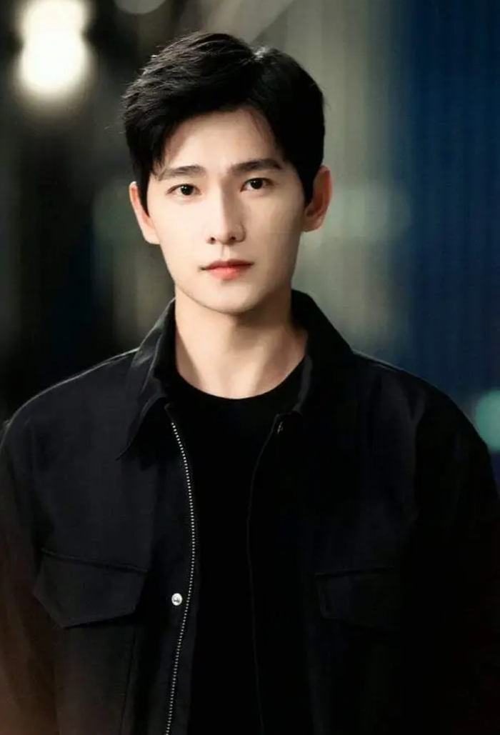 Dương Dương chứng minh đẳng cấp 'biểu tượng nhan sắc' khó lay chuyển dù ở dòng phim hiện đại hay cổ trang dã sử. Ảnh: NSX