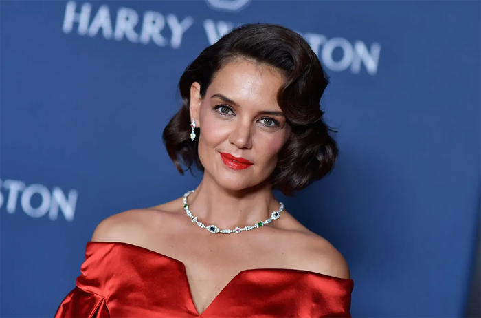 Vợ cũ Tom Cruise - nữ diễn viên Katie Holmes vướng nghi vấn đã hẹn hò với người mới.
