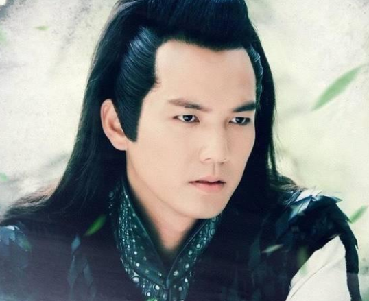 Chung Hán Lương gây ấn tượng với hình tượng Phó Hồng Tuyết đầy bi kịch và cô độc.