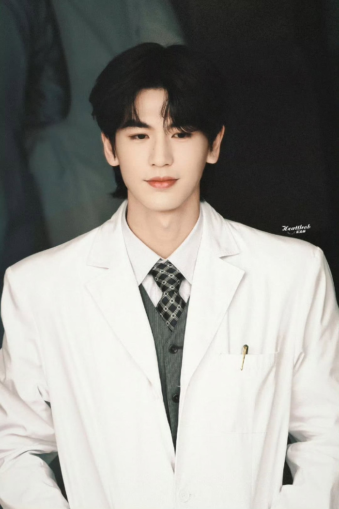 Dù đứng thứ 6, Trương Lăng Hách vẫn là cái tên bứt phá mạnh nhất nhóm diễn viên trẻ. Ảnh: Weibo.