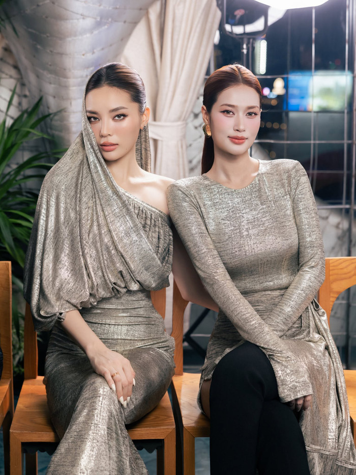 Kỳ Duyên - Thiên Ân diện đồ chỉn chu, thời thượng khi tham gia các sự kiện của giới showbiz. Ảnh: FBNV