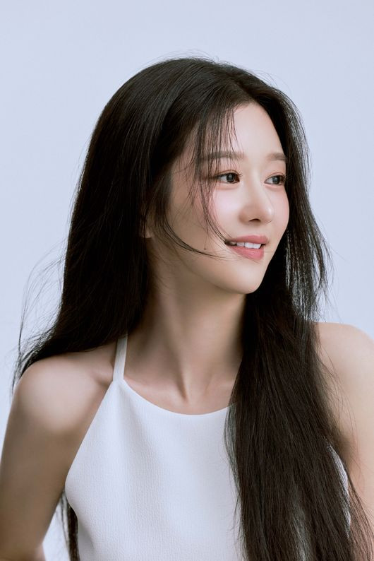 Seo Ye Ji mở ra chặng đường mới sau khi tìm được 'tin vui'. (Nguồn: OSEN)