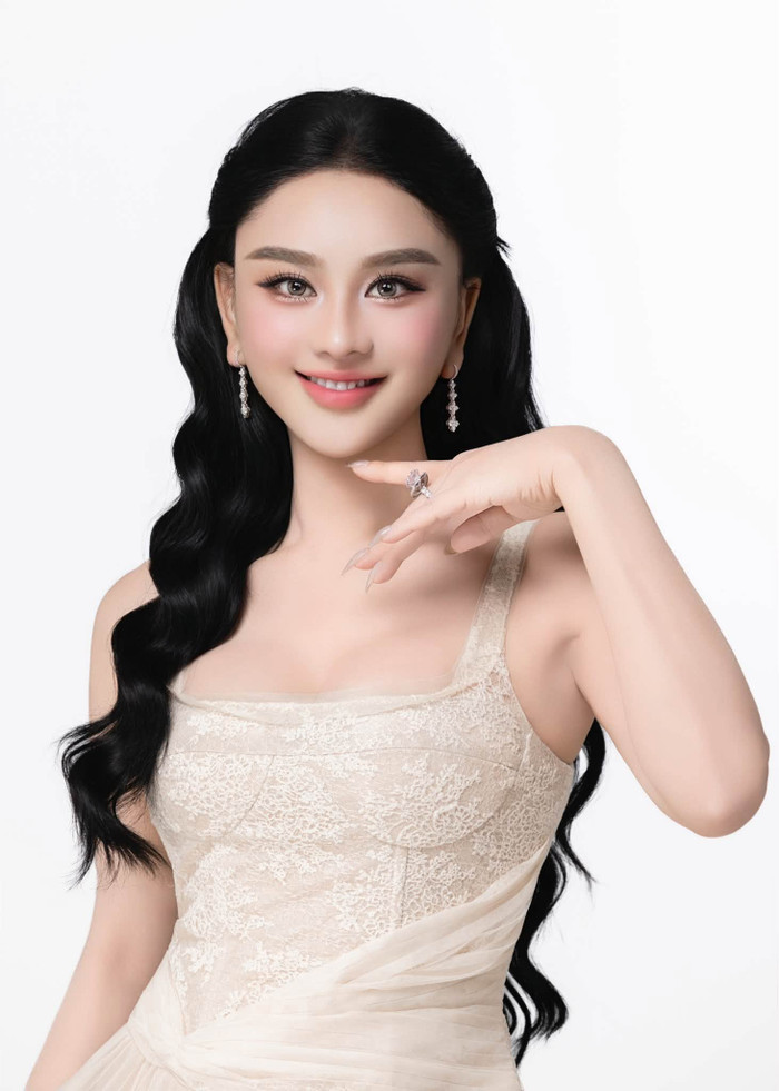 Thông báo của Lâm Khánh Chi ở tuổi 50 nhận nhiều lời chúc từ khán giả. (Nguồn: FBNV)