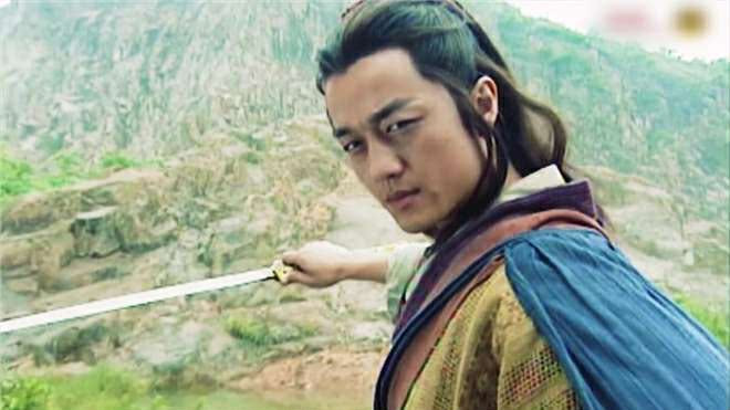Lệnh Hồ Xung là người duy nhất có cơ duyên học được Hấp binh đại pháp.