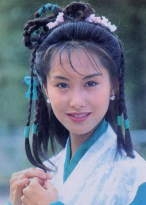 Nhan sắc nổi bật cùng thần thái linh động giúp Chu Ân trở thành một trong những Hoàng Dung được yêu thích nhất.