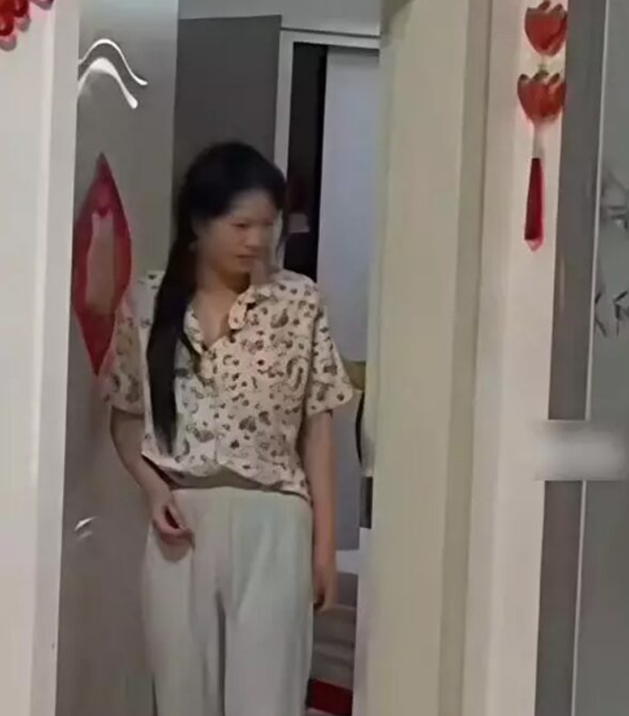 Cô dâu ngủ quên trong ngày cưới, sửng sốt cảnh tượng sau khi thức dậy Ảnh 1