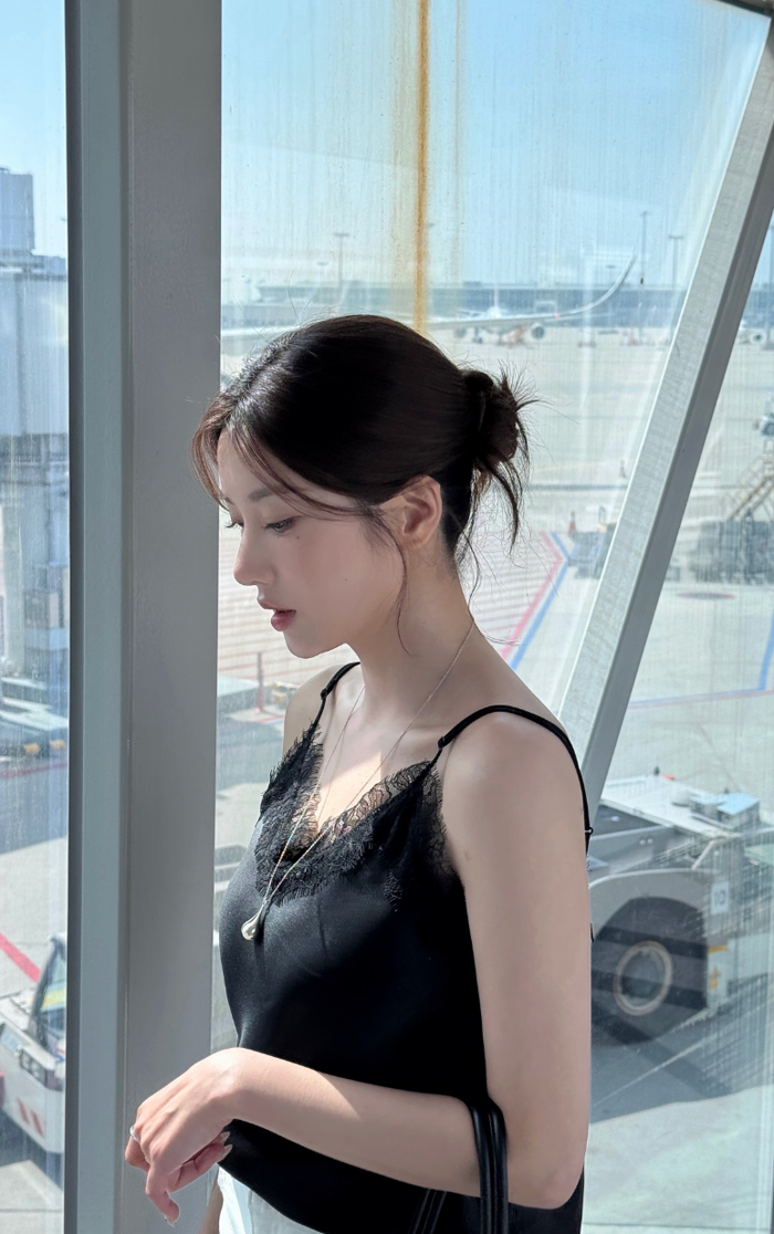 Kwon Eun Bi gây sốt với vóc dáng chữ S trong loạt ảnh đời thường Ảnh 3