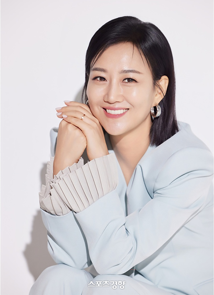 Jang Yoon Jung hứa sẽ sớm trở lại với những nội dung vui vẻ, ấm áp và có thể mang đến sự an ủi cho khán giả.
