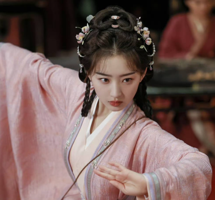 Ngọc nữ Gen Z Đặng Ân Hy được giới chuyên môn đánh giá cao nhờ lối diễn xuất có chiều sâu, vượt trội hơn hẳn so với độ tuổi. Ảnh: NSX
