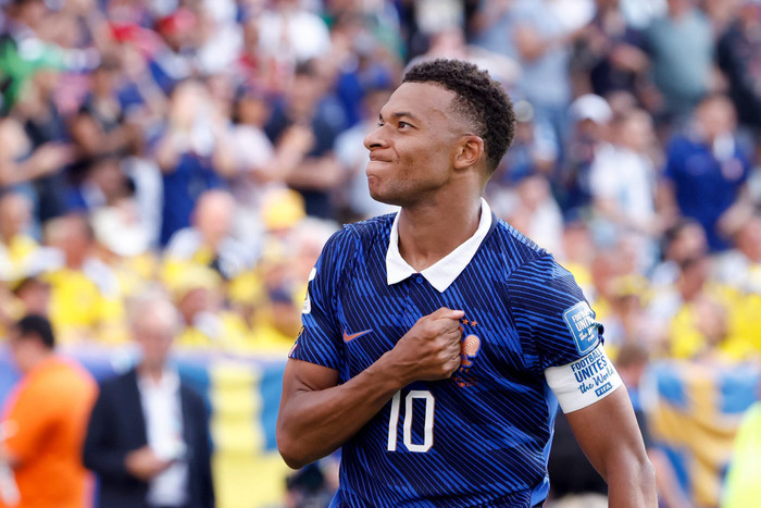 Ở tuổi 27, Kylian Mbappe đã thiết lập kỷ lục ghi bàn lịch sử tại World Cup, khẳng định vị thế của một huyền thoại. Ảnh: FIFA