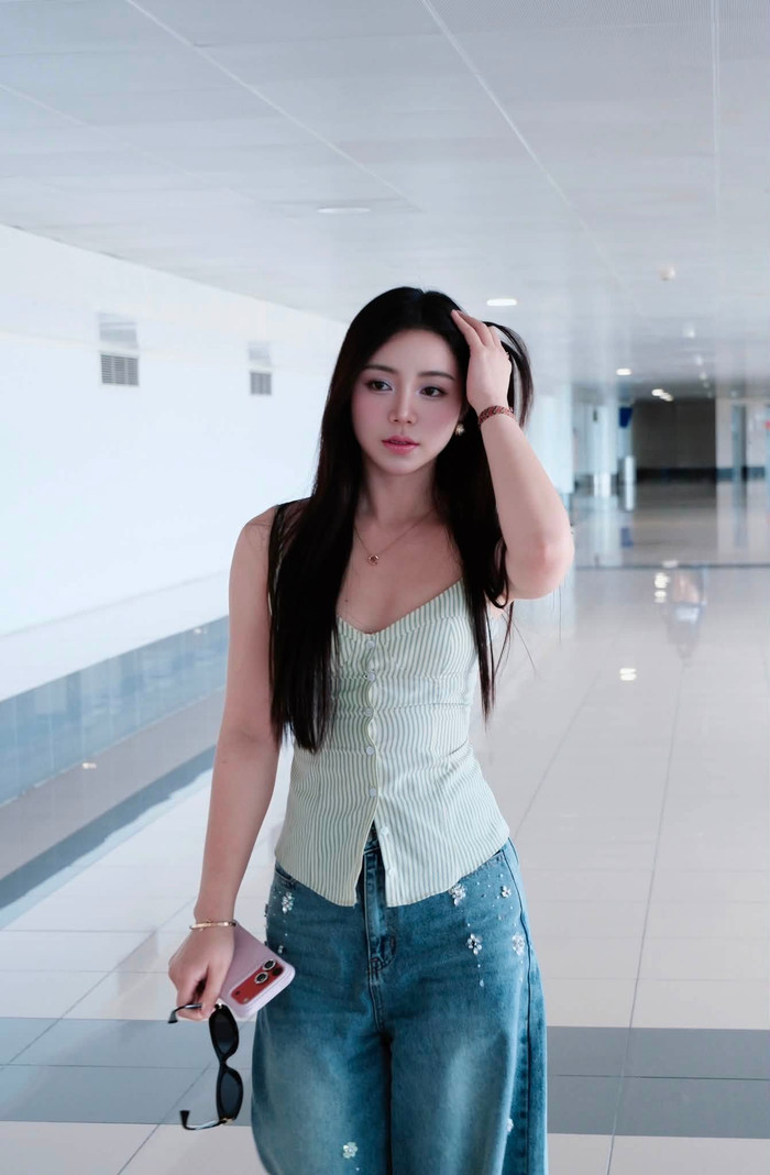 Quỳnh Kool gây chú ý khi bất ngờ thừa nhận đang độc thân. (Nguồn: FBNV)