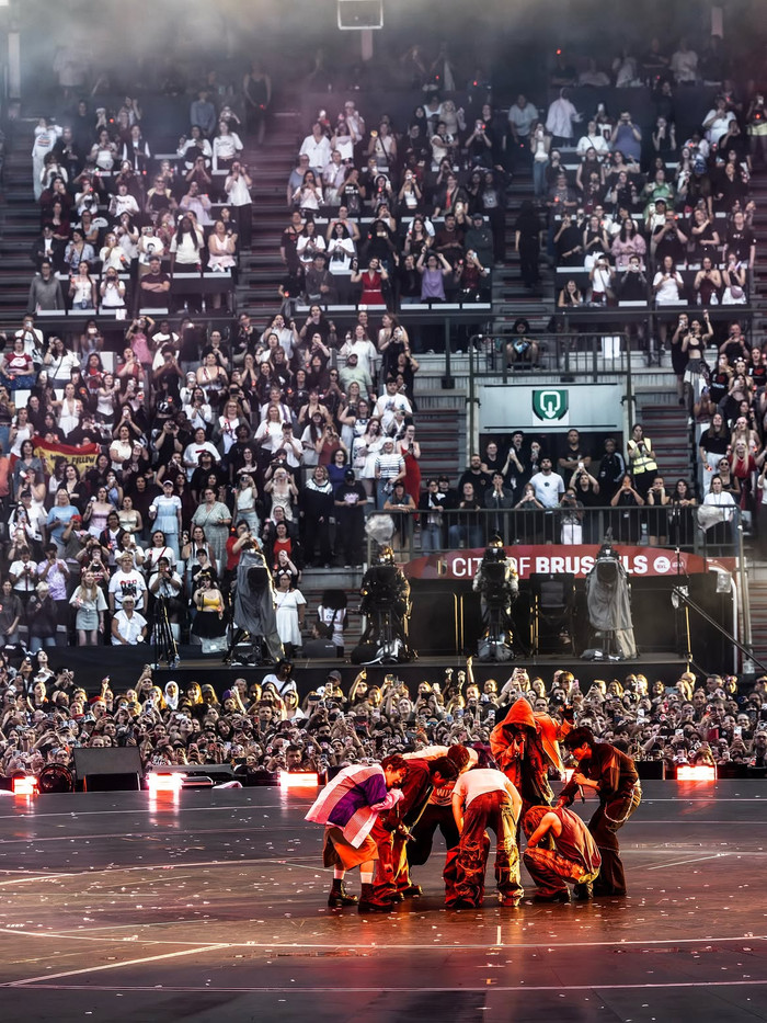 BTS kết thúc tour châu Âu bằng cột mốc chưa từng có trong sự nghiệp Ảnh 4