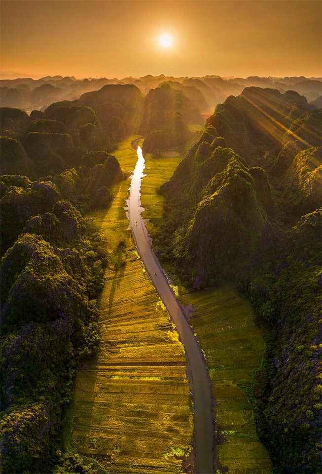Hoàng hôn Tam Cốc.