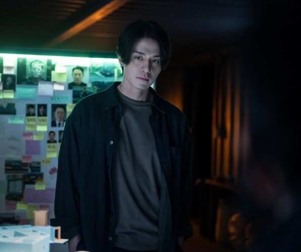 Mỗi vai diễn của Lee Dong Wook luôn để lại dấu ấn riêng. Ảnh: Disneypluskr