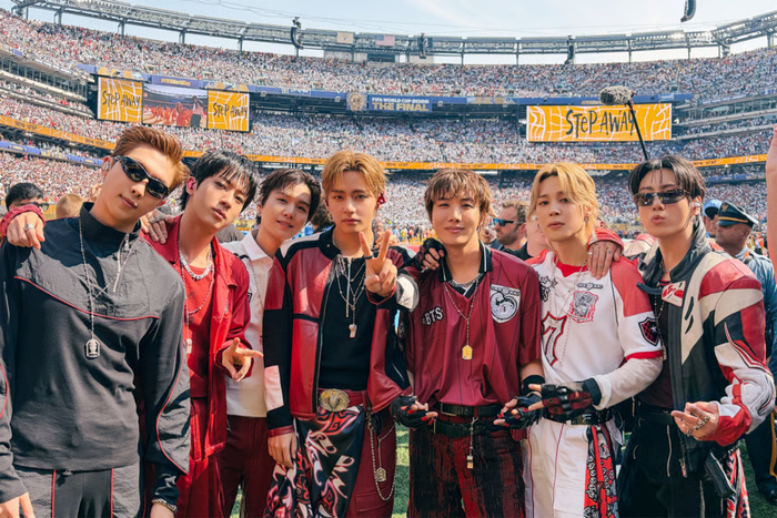 BTS mang đến bầu không khí sôi động trong trận chung kết World Cup 2026.&nbsp;