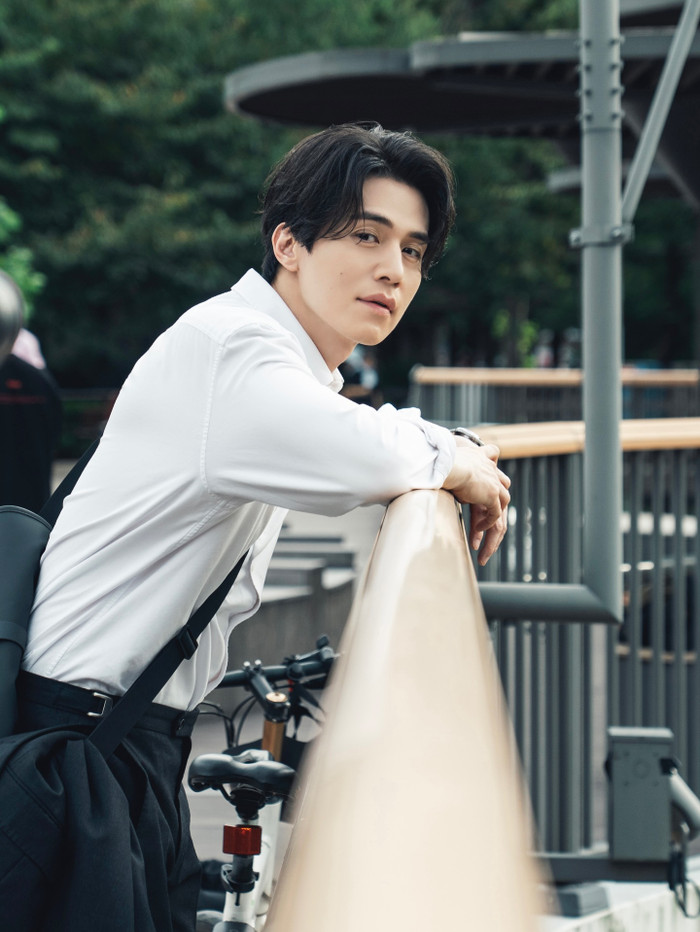 Lee Dong Wook chia sẻ câu chuyện đời thực khiến nhiều người đồng cảm. (Nguồn: Instagram nhân vật)