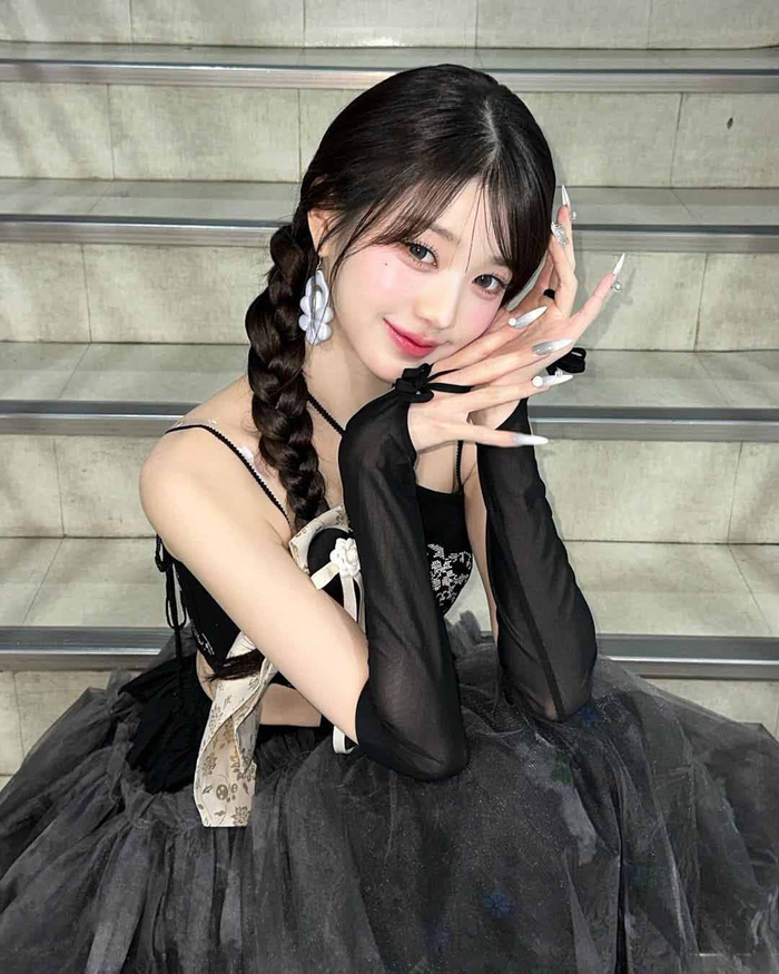 Cách đây chưa lâu, Jang Wonyoung vướng những tranh cãi xoay quanh thái độ.