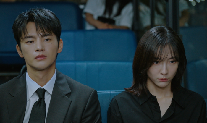 See You at Work Tomorrow! tiếp tục tăng rating lên 4,7%, duy trì sức hút ổn định trên đài tvN.