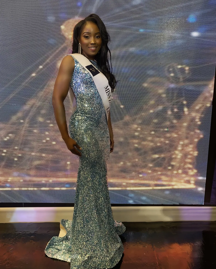 LaToya Malcolm - cựu thí sinh cuộc thi Miss Universe Jamaica đã qua đời ở tuổi 35.