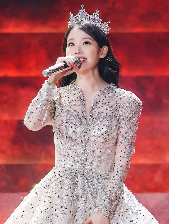 IU hoãn album, hủy concert vì bệnh trở nặng Ảnh 1