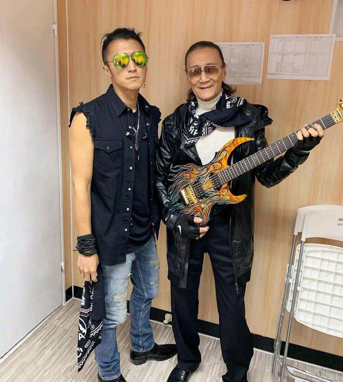 Tạ Đình Phong không hủy concert sau khi cha ruột qua đời Ảnh 5