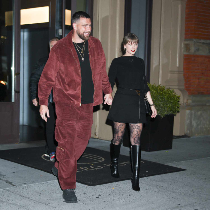 Đồng nghiệp tiết lộ về hôn lễ của Taylor Swift: 'Đó là một trong những đám cưới giản dị nhất mà tôi từng thấy' Ảnh 6