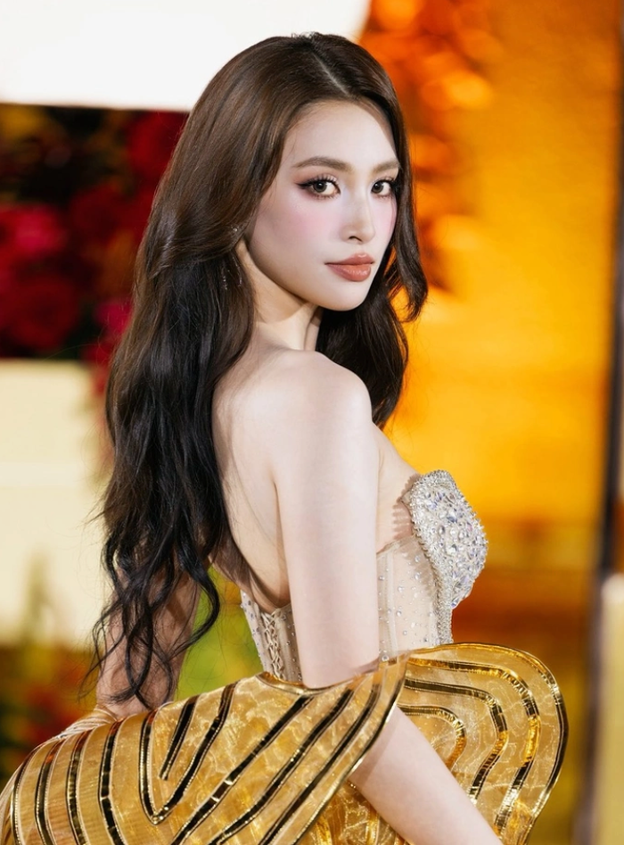 Hoa hậu Việt Nam 2018 là một trong những nàng hậu hoạt động điện ảnh năng nổ nhất những năm gần đây.