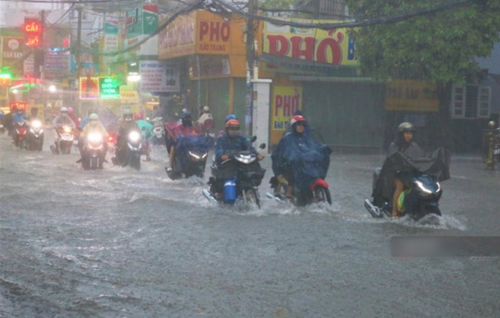 Mưa dông sắp gia tăng ở Nam Bộ. Ảnh: Anh Tú
