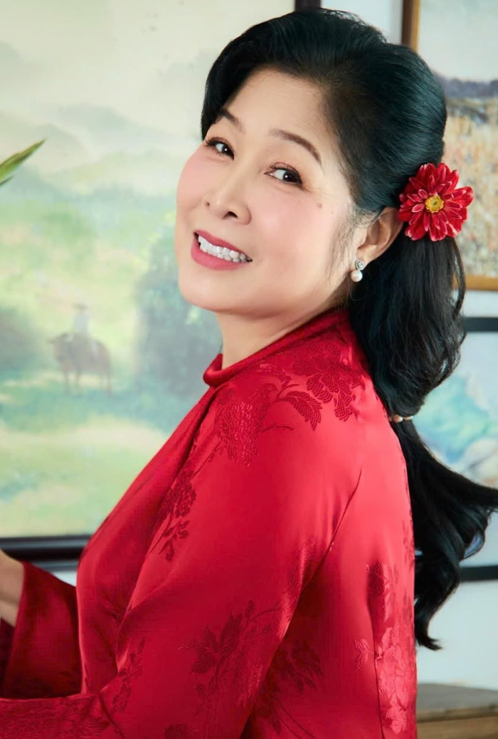 NSND Hồng Vân chia sẻ niềm vui khi Người Vợ Ma lần đầu lưu diễn tại Australia. Ảnh: FBNV