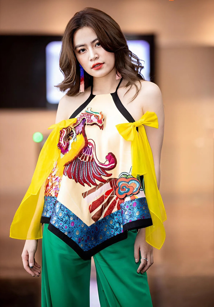 Hoàng Thùy Linh là nữ ca sĩ đình đám của showbiz Việt.
