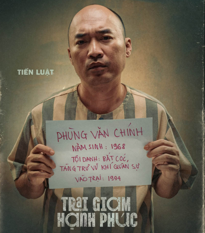 Tạo hình nhân vật Phùng Văn Chính do Tiến Luật đảm nhận trong Trại giam hạnh phúc.&nbsp;Ảnh: NSX