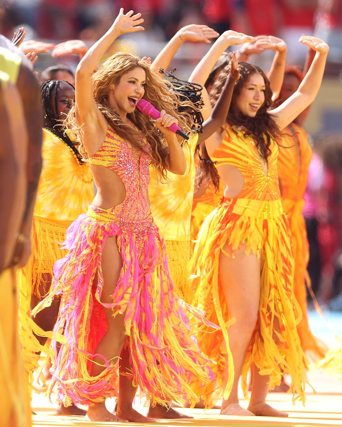 World Cup đã khép lại, Shakira vẫn tạo nên cú bứt phá ấn tượng tại Brazil Ảnh 2