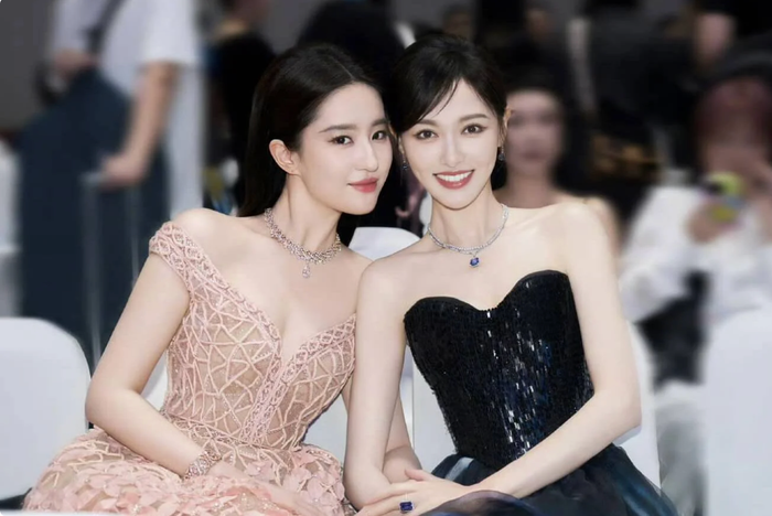 Từng đứng ngang hàng Lưu Diệc Phi, Đường Yên rẽ hướng vì một mối tình Ảnh 1