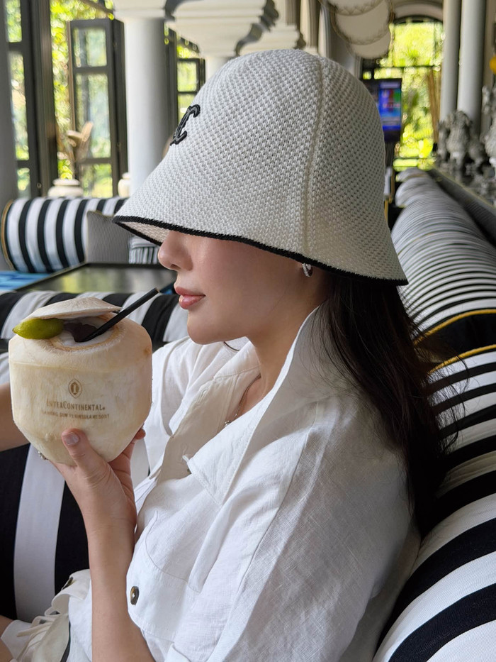 Phương Oanh vừa chia sẻ bài viết mới trên trang cá nhân. (Ảnh: FBNV)