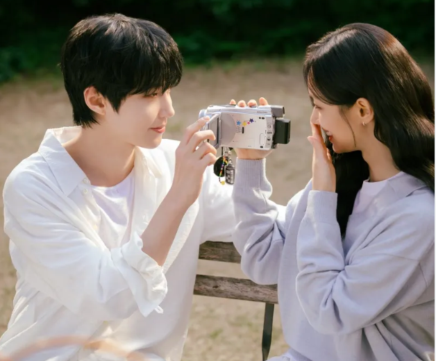 Hwang In Youp và Hyeri mang đến chuyện tình chữa lành đầy cảm xúc trong Dream to You.