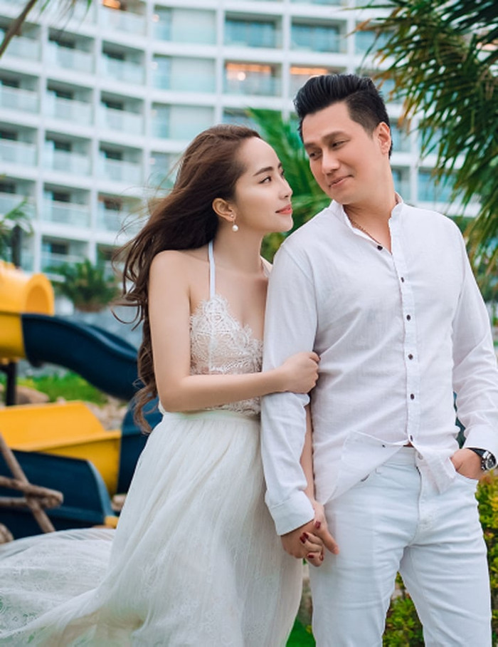 Thông tin NSƯT Việt Anh và diễn viên Quỳnh Nga chính thức xác nhận hẹn hò đang nhận được sự quan tâm lớn từ khán giả.&nbsp;