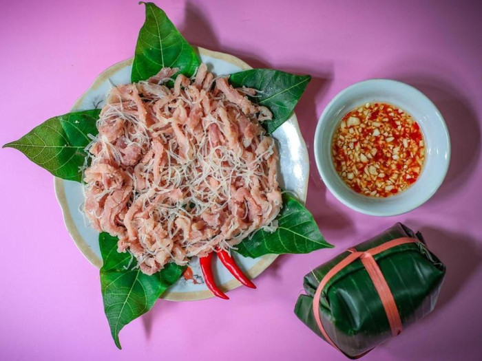 Nếu có dịp đến Ninh Bình - du khách nhớ thưởng thức nem chua Yên Mạc. Ảnh: Internet