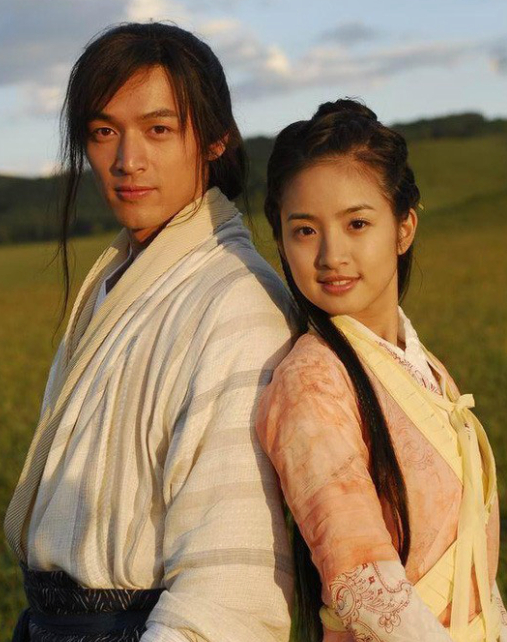 Anh Hùng Xạ Điêu (2008) ghi dấu ấn với câu chuyện về Quách Tĩnh và Hoàng Dung cùng tinh thần hiệp nghĩa bất diệt.