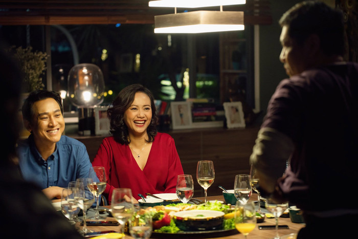 Màn kết hợp của Hồng Ánh và Hứa Vĩ Văn trong Tiệc Trăng Máu nhận được nhiều lời khen nhờ diễn xuất giàu cảm xúc. Ảnh: FBNV.
